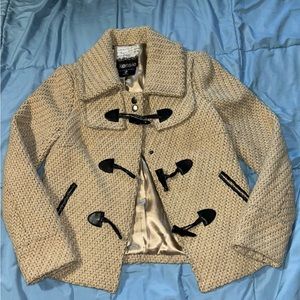 Kensie tweed jacket w faux horn and leather detail